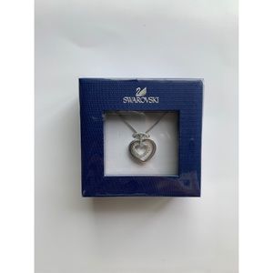 •SWAROVSKI Double Heart Pendant Necklace•